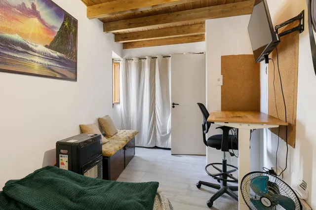 Casa unifamiliar reformada. — 16