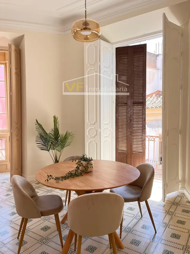 ¡Donde la elegancia clásica se encuentra con las mejores vistas de Málaga! — 17