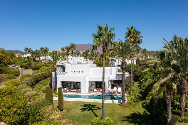 Chalet 4 habitaciones 615m² en venta - Costa Del Sol — 40