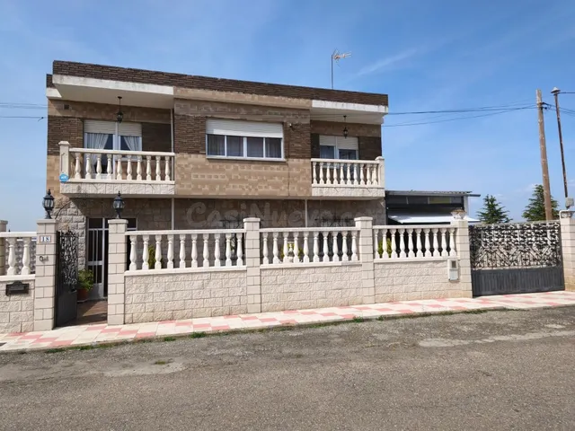 Casa unifamiliar en San Andrés del Rabanedo - foto 4