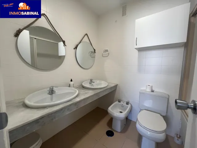 Impresionante Piso en Primera Línea de Playa en La Romanilla, Roquetas de Mar por €310.000 — 27