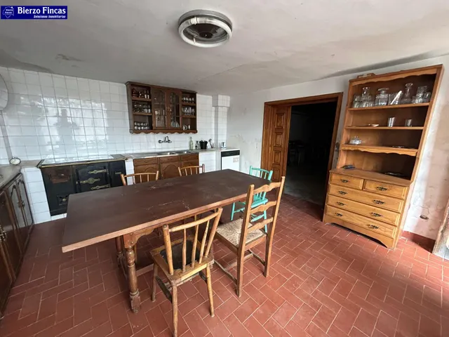 Se vende casa en Carracedelo — 19