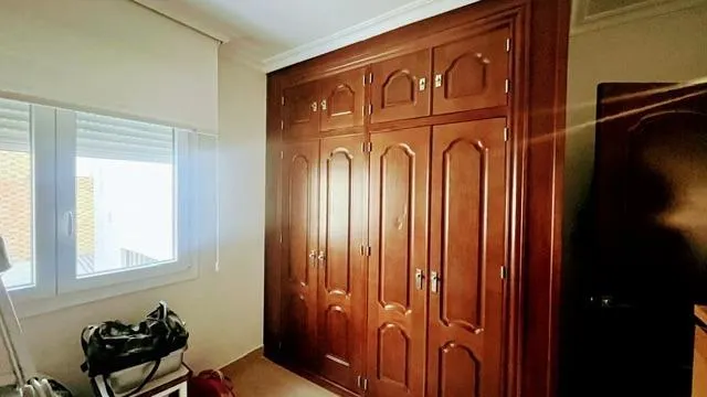 Piso reformado en  Huerta la Reina. CUATRO DORMITORIOS. DOS BAÑOS. — 11