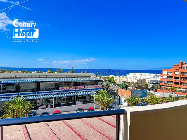 Apartamento con vistas al mar en venta en Palm Mar, complejo
