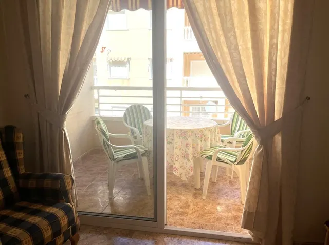 Piso en venta en Guardamar del Segura con plaza de garaje y dos terrazas — 8