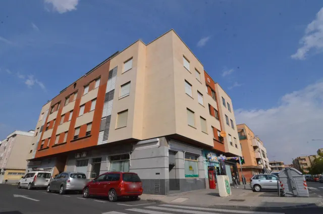Urbis te ofrece un local en venta en Santa Marta de Tormes, Salamanca. — 35