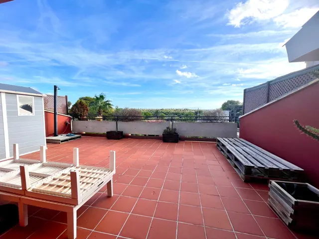 Ático Dúplex Exclusivo con 3 Terrazas, 2 Piscinas y Amplios Espacios — 41