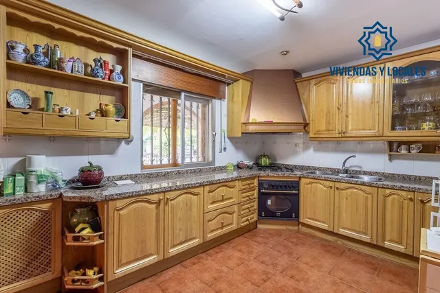 Espectacular Chalet en Ogijares - Ideal para Familias — 25