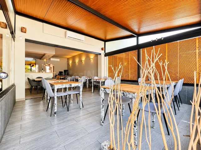 TRASPASO RESTAURANTE EN AVENIDA LAS PALMERAS — 3