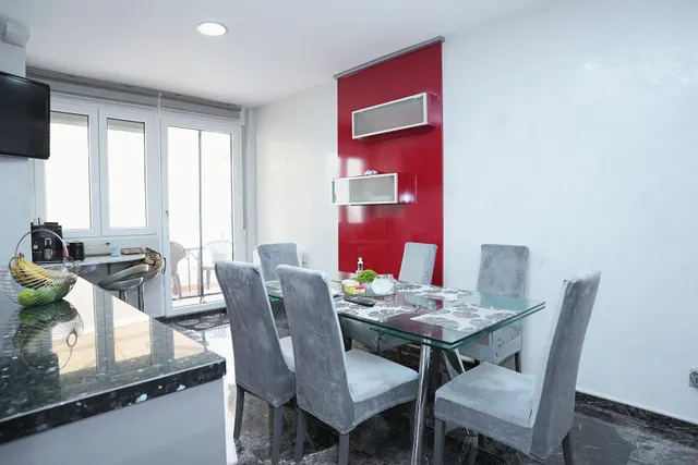 ESPECTACULAR DUPLEX REFORMADO CERCA DEL CENTRO Y PLAYAS — 12