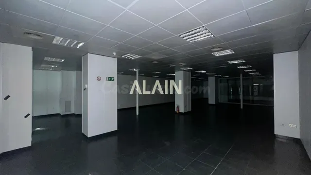 Local comercial de 300 m2 con 10 m de fachada en calle Alboraya — 3