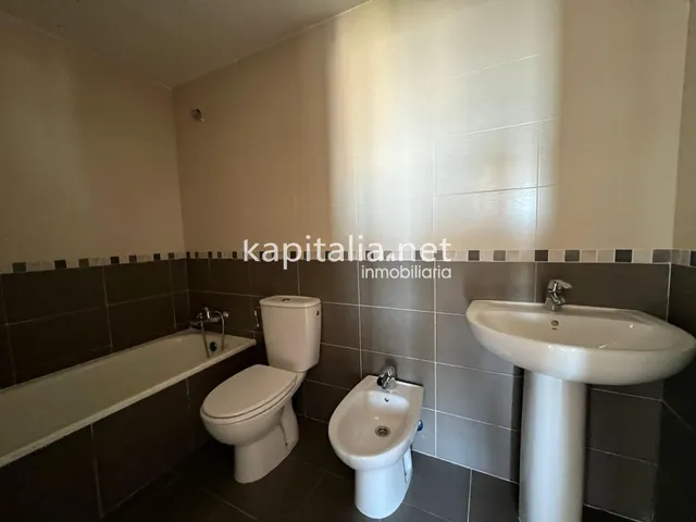 Apartamento a la venta en la playa de Gandia — 29