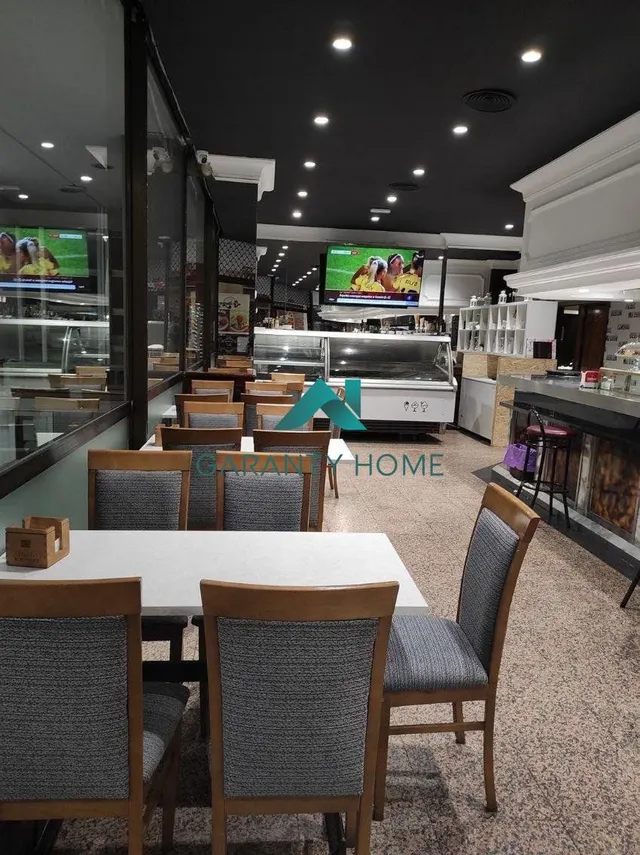Local comercial en  Villar del Rey — 18