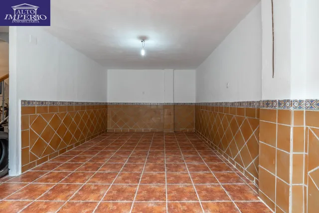 Encantadora Casa Reformada en Ogijares con Vistas y Espacios para Disfrutar — 40