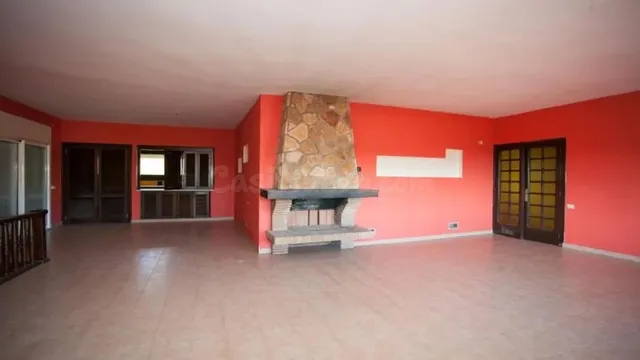 CASA OCUPADA 2 PLANTAS, 457 M2, 5 habitaciones, PARCELA 1332 - foto 2