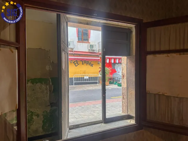 Casa de planta baja y dos alturas en el centro de Castellón, zona Tascas, junto a Fadrell, Borrull ideal para restauración o para vivienda. — 5