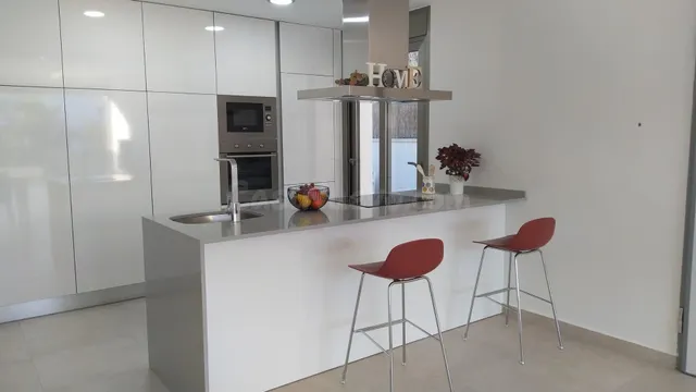 VILLAS MODERNAS DE OBRA NUEVA EN VILLAMARTIN - foto 3