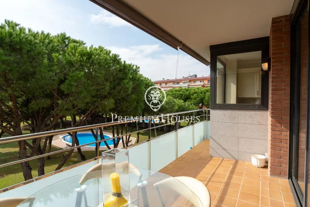 Piso con terraza en Gavà Mar — 12