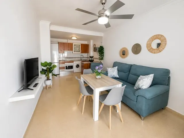 EXCLUSIVO PISO EN ALQUILER  CON VISTAS AL MAR EN SABINILLAS  LARGA TEMPORADA — 24