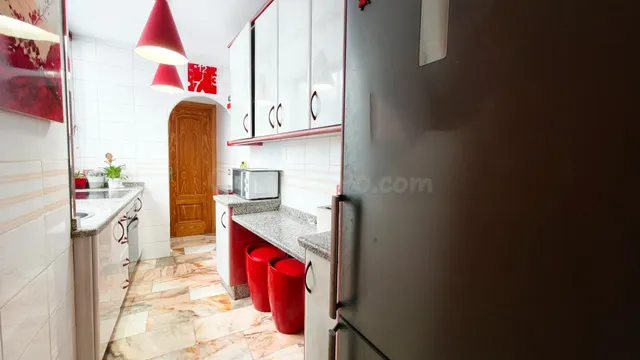 ¡¡ PISO EN PLENO CENTRO DE CÓRDOBA, AMUEBLADO Y CON TRASTERO !! — 5