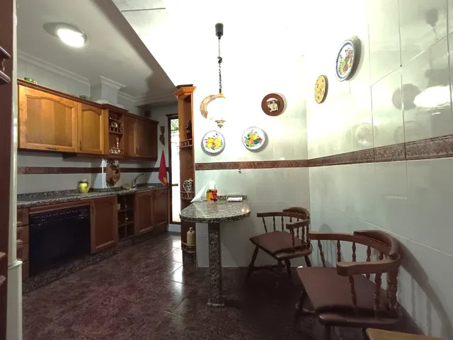 Gran vivienda con 5 dormitorios junto avenida Barcelona!! — 15