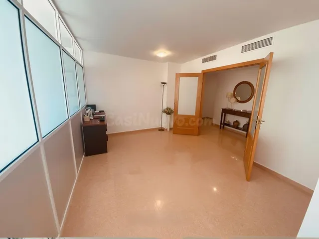 GRAN VIVIENDA DE 4 DORMITORIOS CON GARAJE Y VISTAS PANORÁMIC - foto 4
