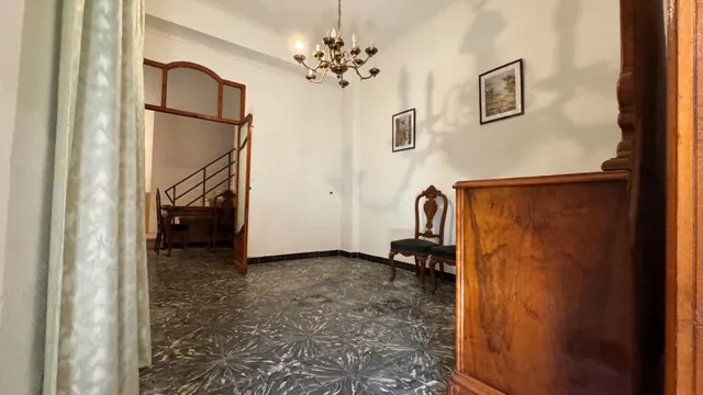 Casa de pueblo con gran potencial en el centro de Pego — 15
