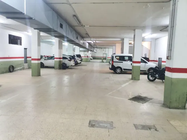 PARKING PARA COCHE + TRASTERO EN PARC I LA LLACUNA - BARCELONA — 10