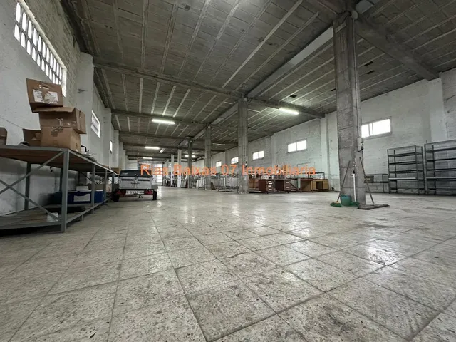 REF 7058 LOCAL COMERCIAL 600 M2 CON ENTRADA PARA CAMIONES (V - foto 3
