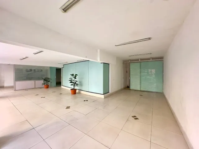 Local comercial 200m² en alquiler - Central norte — 7