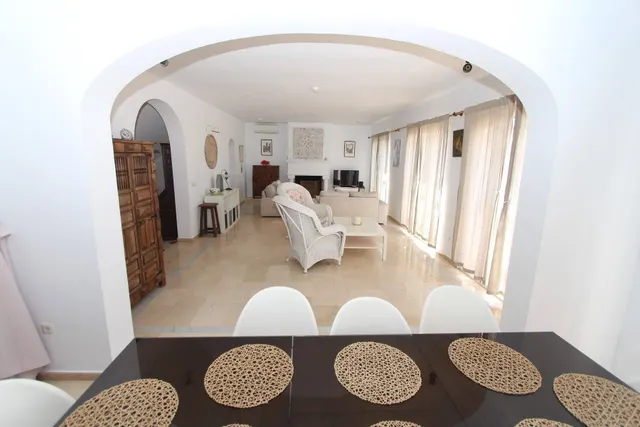 VILLA INDEPENDIENTE CON 4 habitaciones — 10