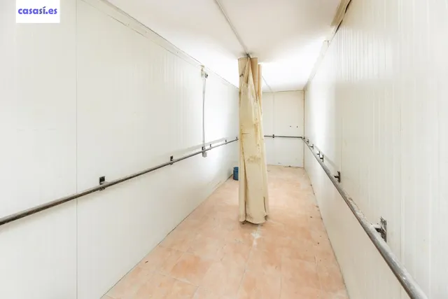 Local + vivienda en Avda. Cadiz — 48