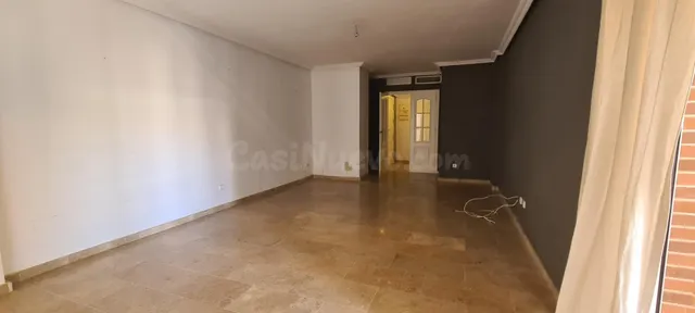 PISO EN ALQUILER EN CALLE CARLOS III...!!!!! - foto 2