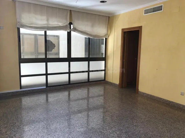 ¡Oportunidad Única en El Ejido (Almería)! Local para oficina - foto 3