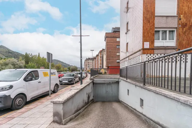 Piso en venta en Pola de Lena — 32
