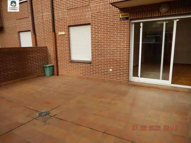 Piso con patio en Covaresa — 23