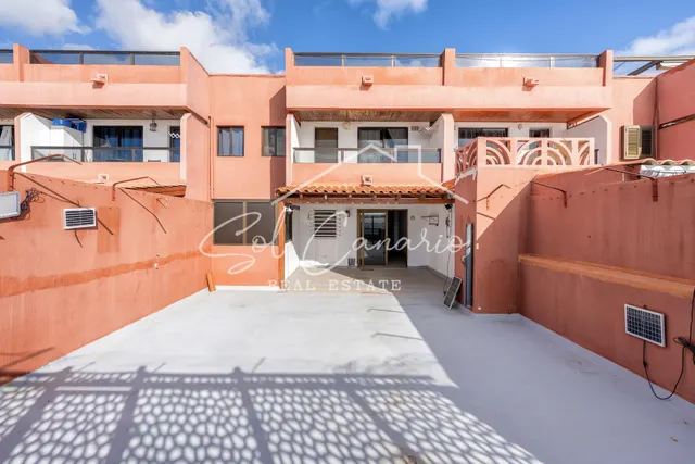 Tu Nuevo Hogar en Telde con Vistas Incomparables a la Playa de Melenara — 11
