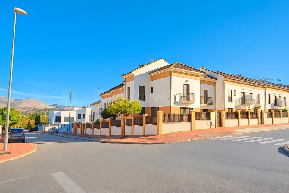 Adosado 4 habitaciones 382m² en venta - Centro