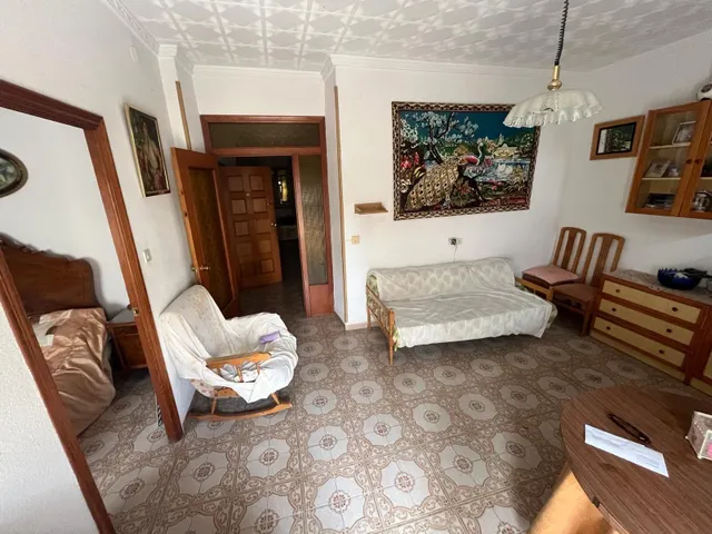 PISO CÉNTRICO DE CORREDERA  MUY AMPLIO. IDEAL PARA REFORMAR. TERRAZA ENORME — 8