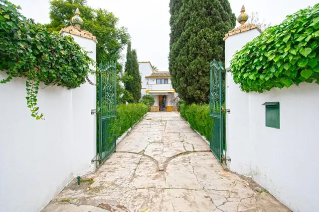 Casa Señorial en el corazón de Espartinas — 4