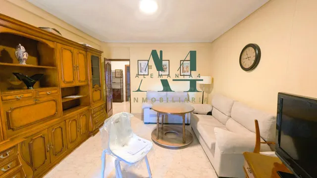 Piso señorial en Cánovas - foto 5