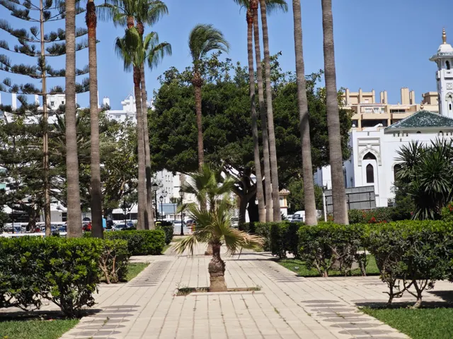 Apartamento en Fuengirola de 2 dormitorios, 2 baños junto al mar en doña sofía — 37