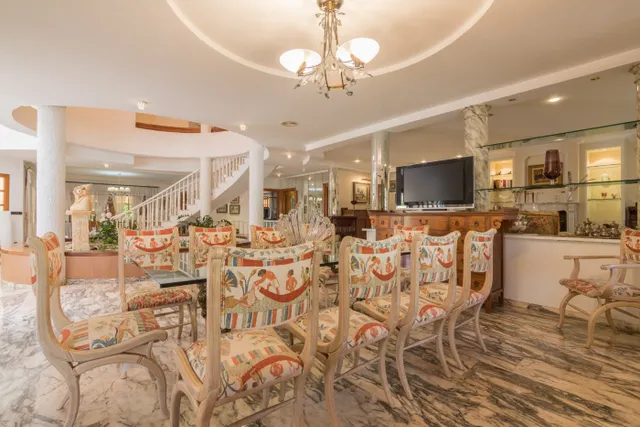 ¡villa de lujo con jardín botánico, piscina y pista de tenis en alzabares! — 20