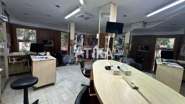 LOCAL COMERCIAL - TRASPASO, ALQUILER O VENTA — 5