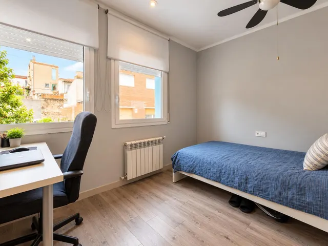 Vivienda esquinera con garaje — 16