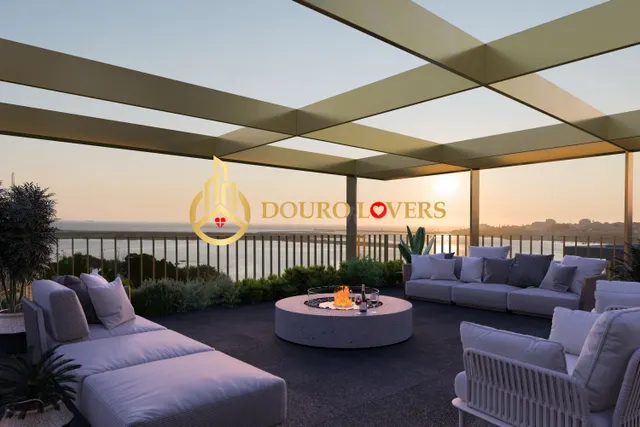 Apartamento 3 habitaciones 200m² en venta - Santa Marinha e  - foto 2