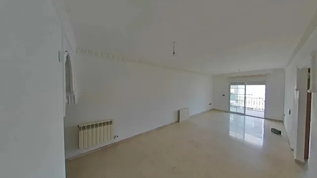 Amplio y Moderno Piso en el Corazón de Armilla — 16