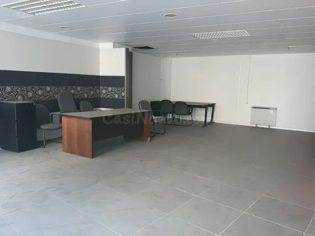 SE VENDE LOCAL COMERCIAL DE 200 METROS EN EL CENTRO DE SORIA - foto 3