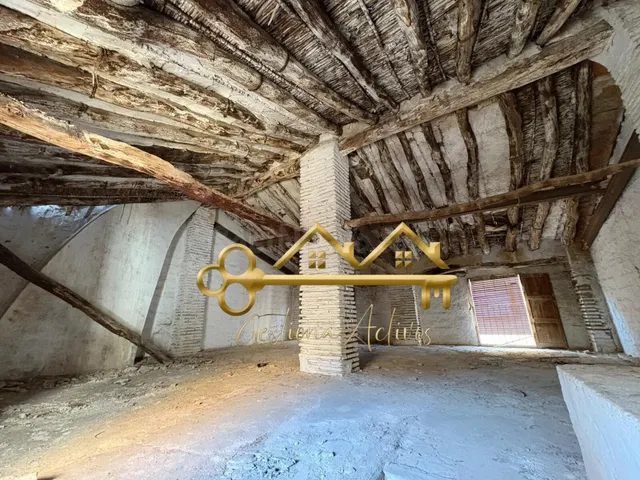 ¡Oportunidad Única en San Antonio! Casa de 9 Hab. con Gran P - foto 5