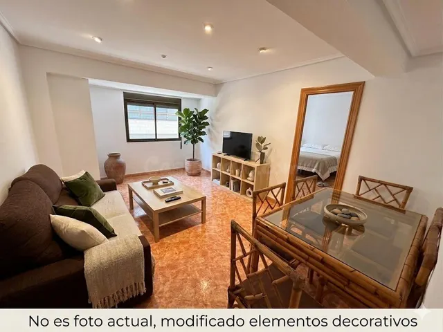 ¡Oportunidad Única en Valencia! Piso Listo Para Entrar a Viv